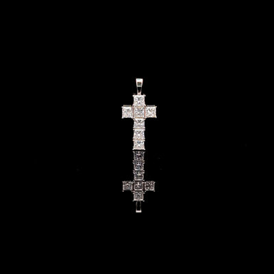 PRINCESS CROSS PENDANT 14KW EF VS1 HPHT DIA 2.07CTS